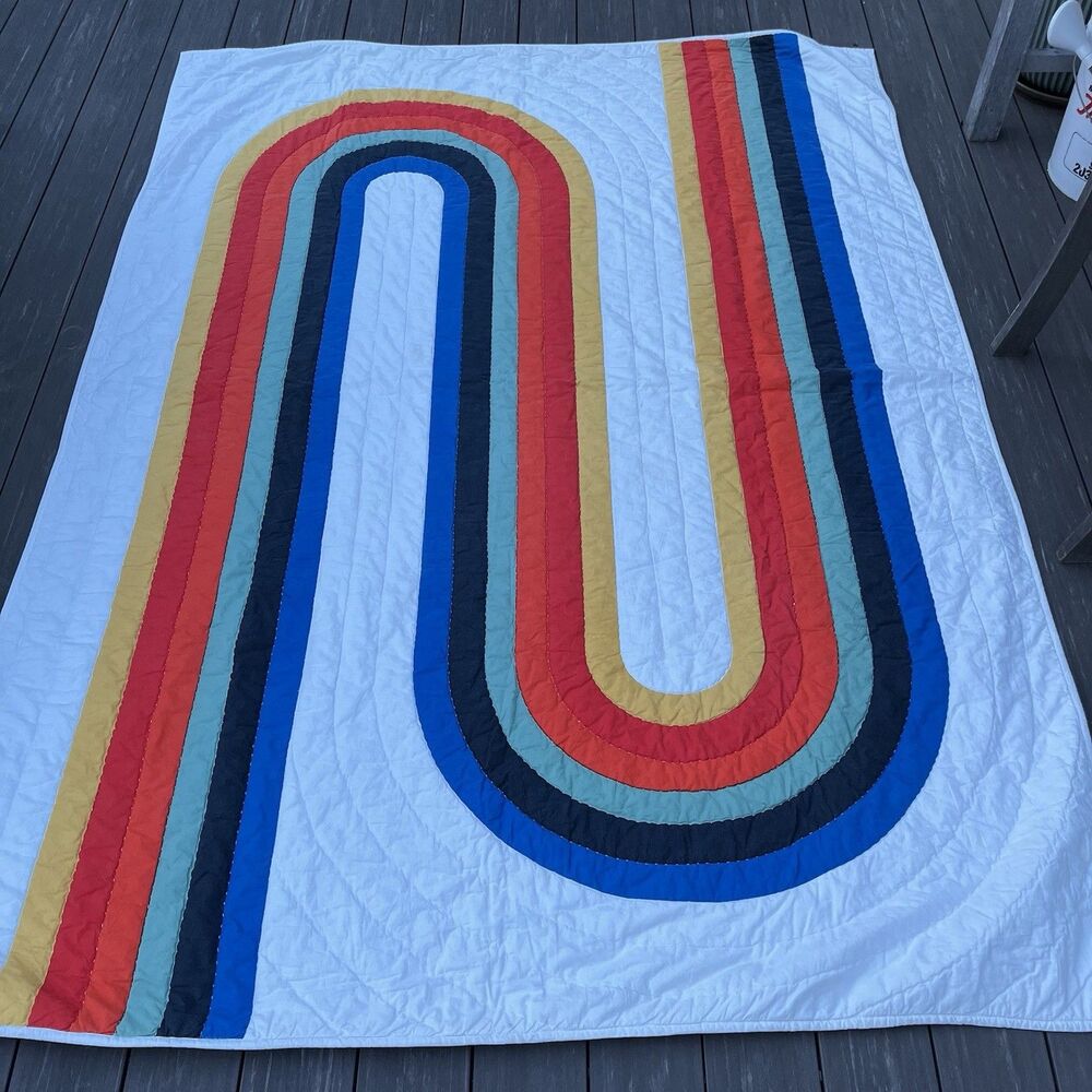 Crate & Barrel Kids Dynamic Trail Twin Quilt Comforter 100% Organic Cotton 66x86